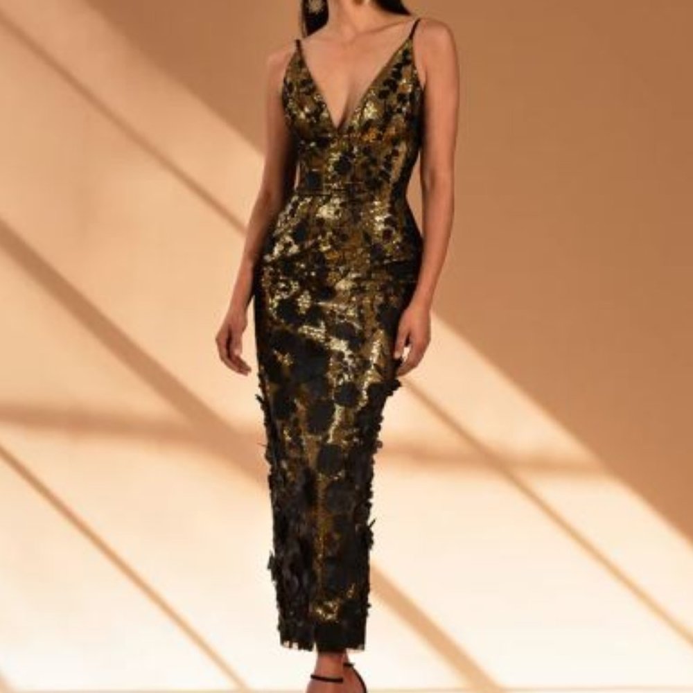 New Helsi Norah Sequin Deep V-Neck Applique Gown